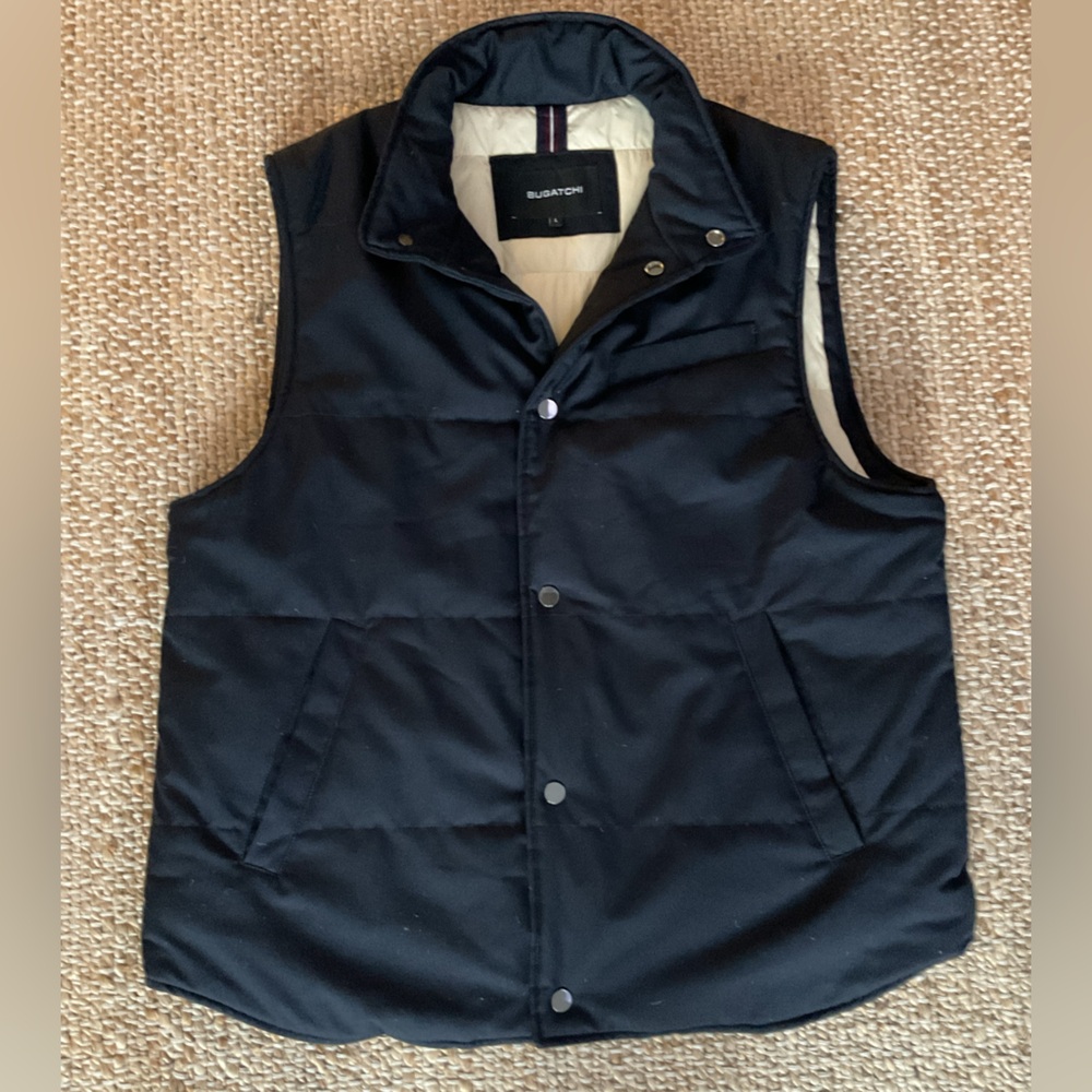 Bugatachi men’s L navy/ cream quilted vest